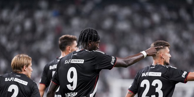 Beşiktaş, UEFA Konferans Ligi'nde play-off turuna yükseldi