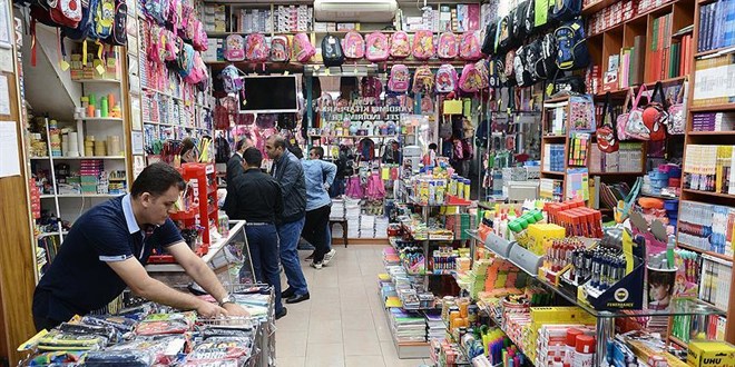 Okul sezonu öncesi kırtasiye ürünlerine yakın takip