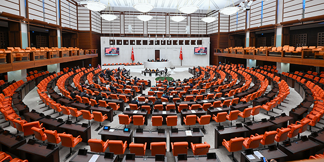 Genel Kurul toplantı yeter sayısı bulunamadığı için kapandı