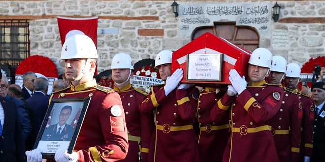 Jandarma KOM Daire Başkanı Akşit'in cenazesi defnedildi