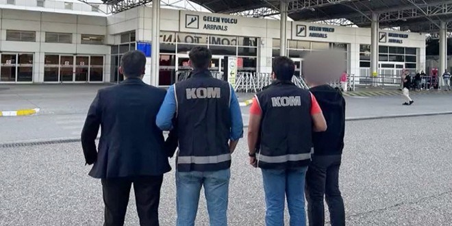 Antalya Havalimanı Gümrüğünde zimmet operasyonu: 5 memur tutuklandı - Son Dakika Haber