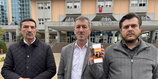Kostüm etkinliğine imam cübbesiyle katılan kişinin de bulunduğu gruba suç duyurusu