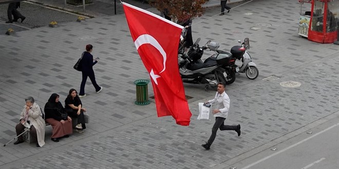 Cumhuriyetin 102. yılına özel sosyal deney: Bayrak sevgisi kalpleri ısıttı! - Son Dakika Haber