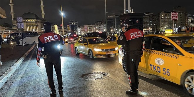 İstanbul polisinden kent genelinde 'huzur' uygulaması