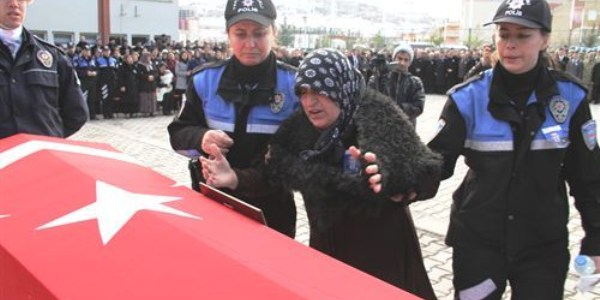 Mardin'de polis aracna yaplan silahl saldr