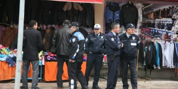 ocuklarn eylemi polis engeline takld