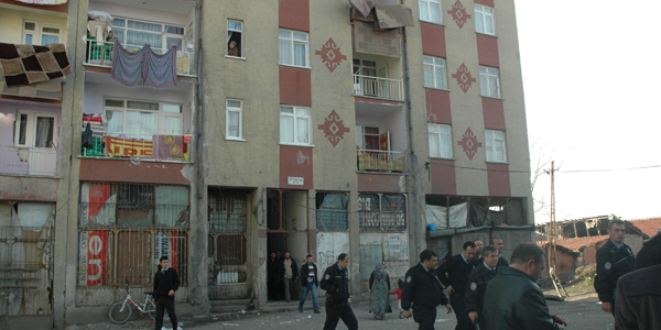 Bakent'te aile kavgas polisi alarma geirdi