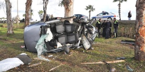 Antalya'da trafik kazas: 2 l