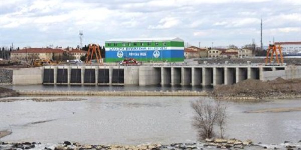 Sakarya Nehri'nden 3 HES ile ylda 40 milyon liralk enerji retilecek