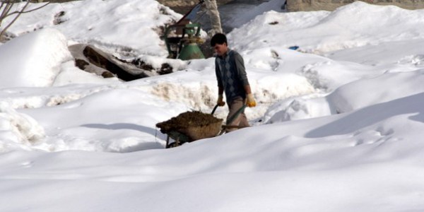 Dou Anadolu'da kar hayat olumsuz etkiliyor