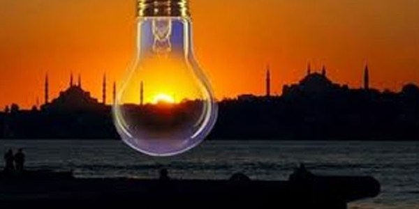 stanbul'da elektrik kesintisi