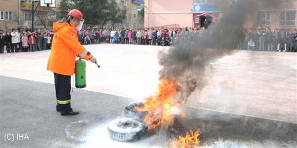 lkretim okullarnda yangn tatbikat