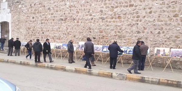 Sinop'ta fotoraflarla Erbakan sergisi