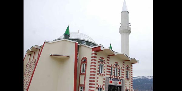 750 kiilik camii al iin gn sayyor