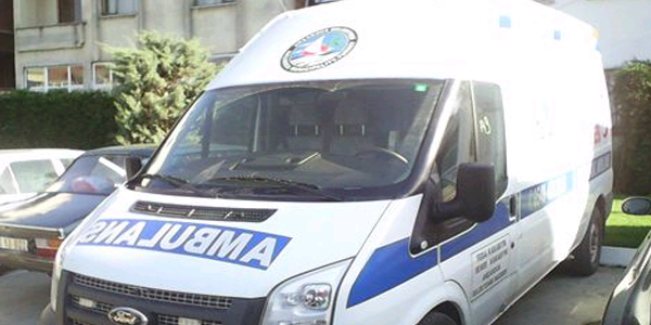 Hayrsever i adam Karabyk'tan tam donanml ambulans