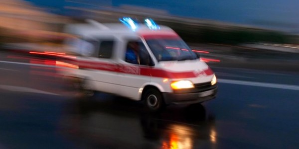 Ambulansa yetimek isterken hastanelik oldular