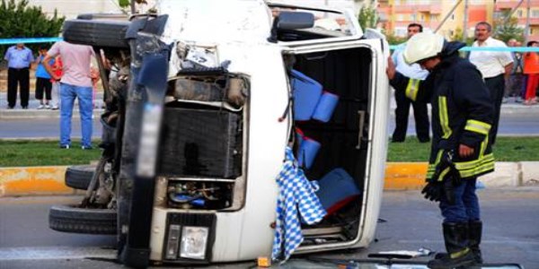 Van'da trafik kazas: 6 l