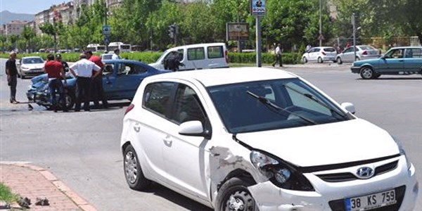 Kayseri'de trafik kazas: 5 yaral