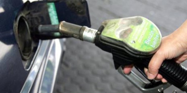 Benzine 10 kuru zam geldi