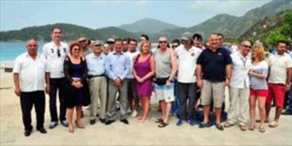 ldeniz'de turizmcilerin kirlilik isyan