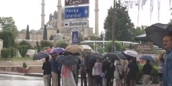 Edirne'de saanak ya devam ediyor