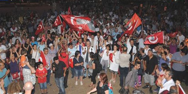 Antalya'da doktorlardan taksim protestosu