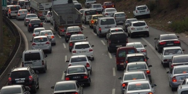 stanbul'da baz yollar trafie kapatlacak