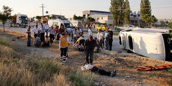 Ankara'da trafik kazas: 17 yaral