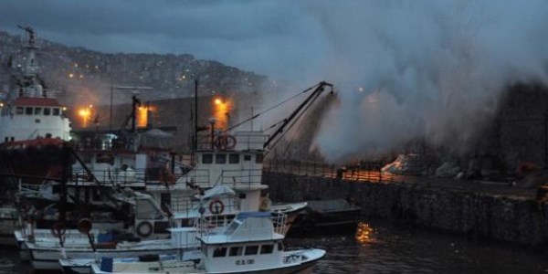 Zonguldak'ta iddetli yamur hayat fel etti!