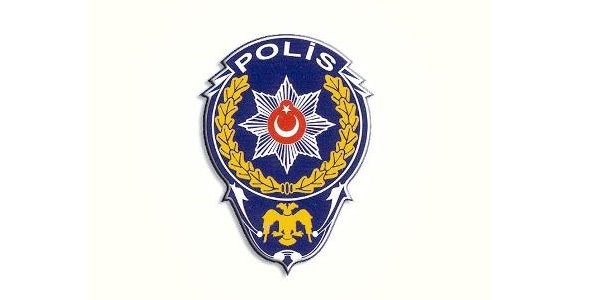 Poetten esrar kmaynca polise ikayette bulundu