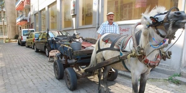 Zamana meydan okudu ama trafik kazasna yenik dt