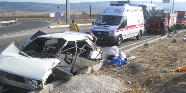 Bolu'da trafik kazas: 2 l, 7 yaral