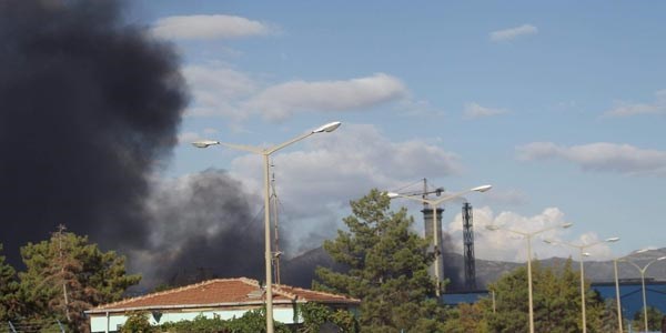 Seydiehir'de fabrikadan ykselen dumanlar korkuttu