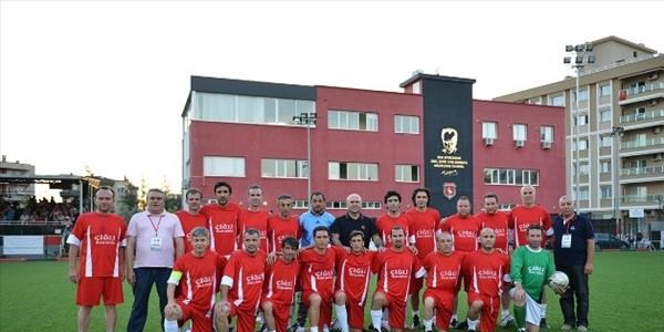 ili nostalji 'ipek' futbol turnuvas balyor