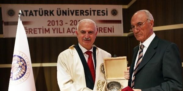 Atatrk niversitesi 2013-2014 akademik eitim retim yl al treni