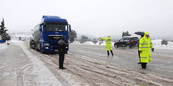 K lastiklerinde 'karaborsa' uyars