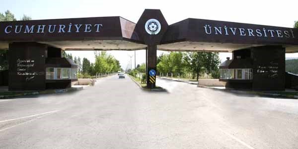 Cumhuriyet niversitesi'nde kavga: 5 yaral