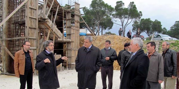 Ege'nin en byk camii Edremit'e yaplyor