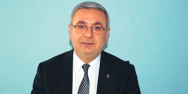 Metiner: Ak Parti'de baka istifalar olabilir