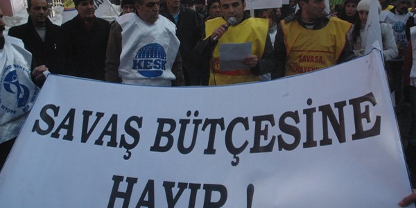 KESK Hakkari'de de greve girdi