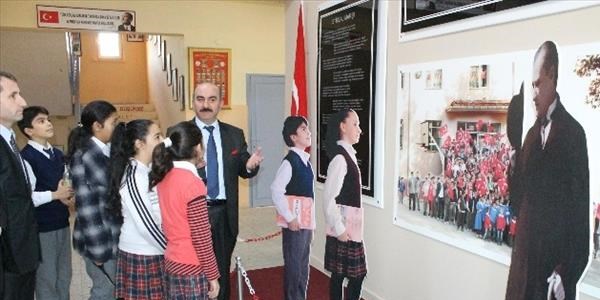 Edirne Belediyesi'nden okullara 'Atatrk Kesi'