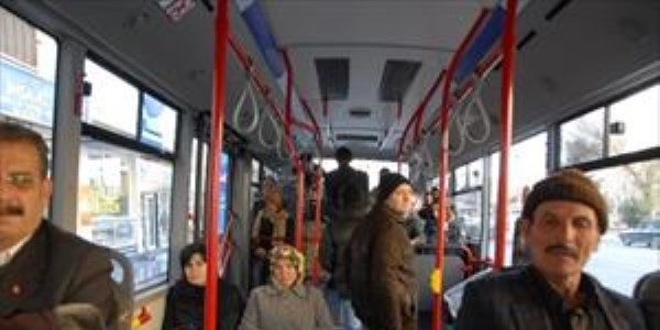Karaman'da 65 ya zeri vatandalar otobslere cretsiz binecek
