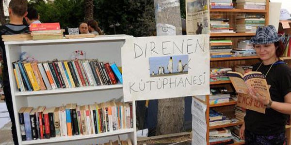 Van' Gezi kitaplar stacak