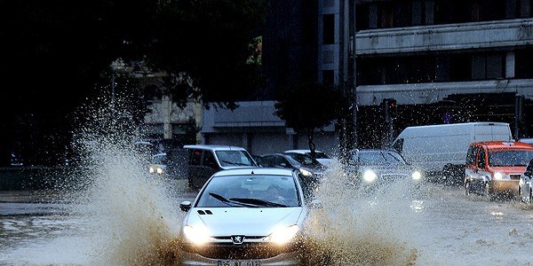 Meteoroloji'den bu iller iin kuvvetli ya uyars