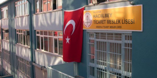 Lisede biber gaz akas 8 renciyi hastanelik etti