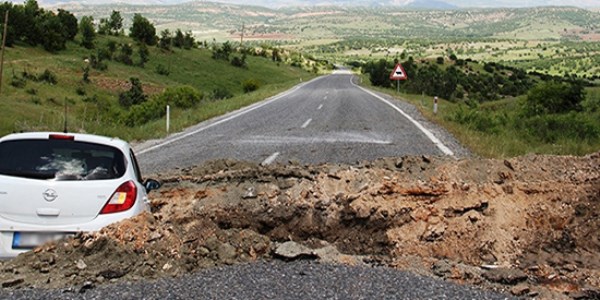 TSK yol kesen PKK'llar iin zel ekip gnderiyor