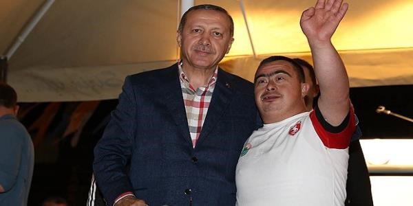 Erdoan 30 bin kiiyle iftar at