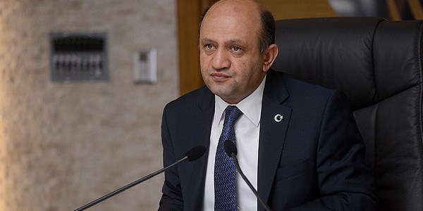 Bakan Ik: Daha cesur faiz indirimi bekliyoruz