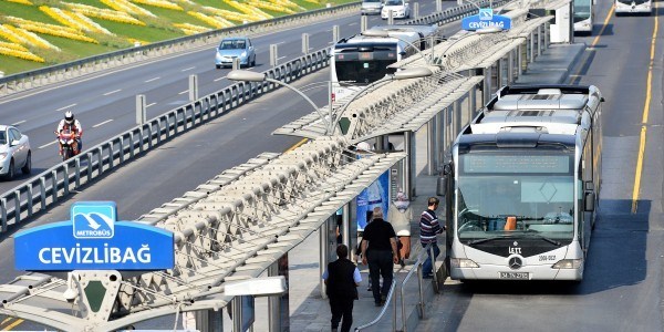 Metrobse iki yeni hat geliyor