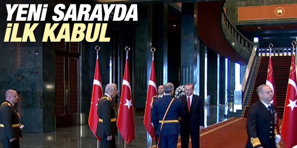 Cumhurbakanl Saray kaplarn at